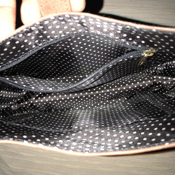 Brown suede cross body - Picture 2 of 2